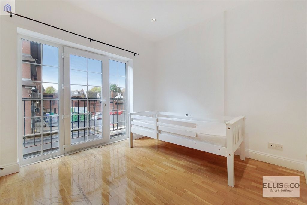 Property photo 1 of 10 Picture No. 01
