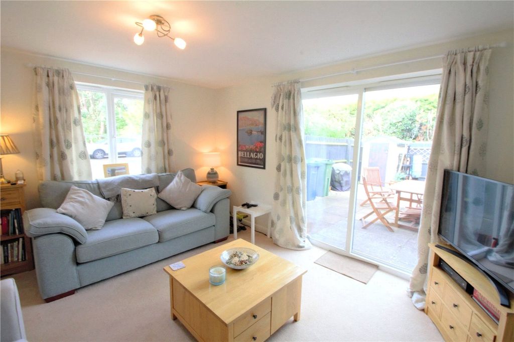Property photo 3 of 11 Picture No. 01