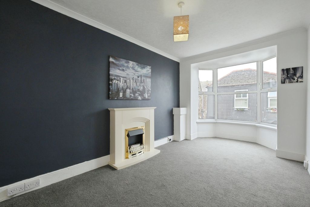 Property photo 2 of 9 Pbox-Img.Jpg