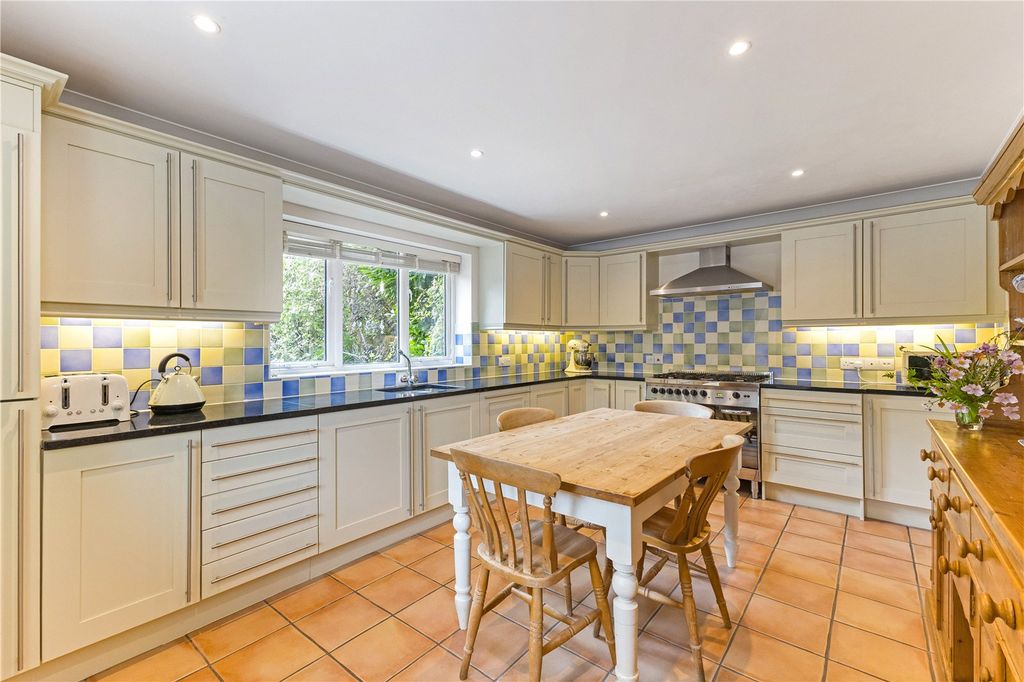 Property photo 2 of 13 Picture No. 06