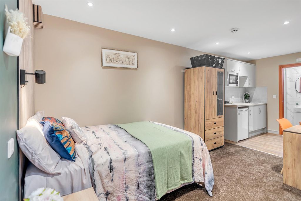 Property photo 3 of 22 125 St George_S Rd, Coventry CV1 2Dh (207).Jpg