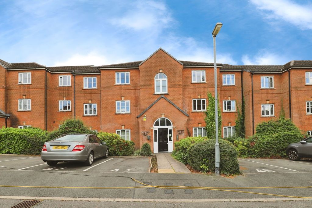 Property photo 1 of 15