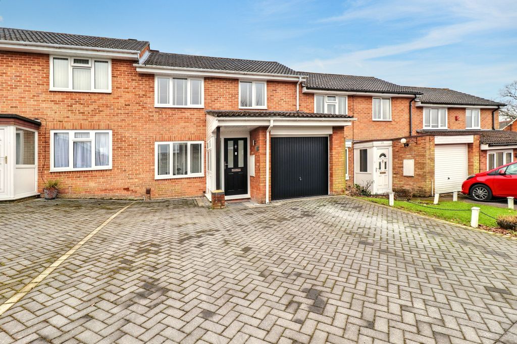 Property photo 2 of 15 Img_7966