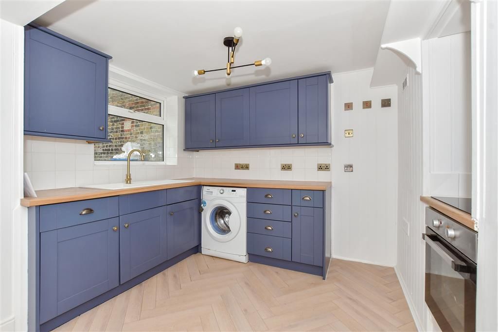 Property photo 1 of 12 Kitchen
