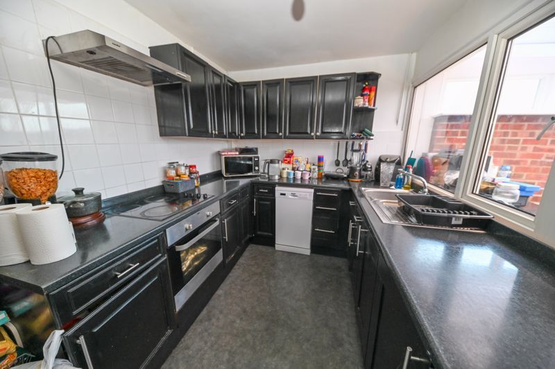 Property photo 3 of 10 Photo 7