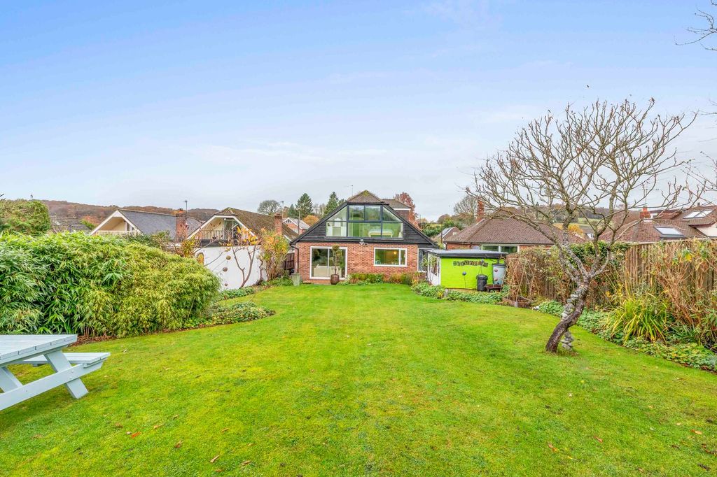 Property photo 3 of 24