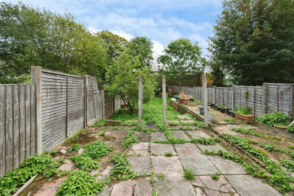 Property photo 3 of 28
