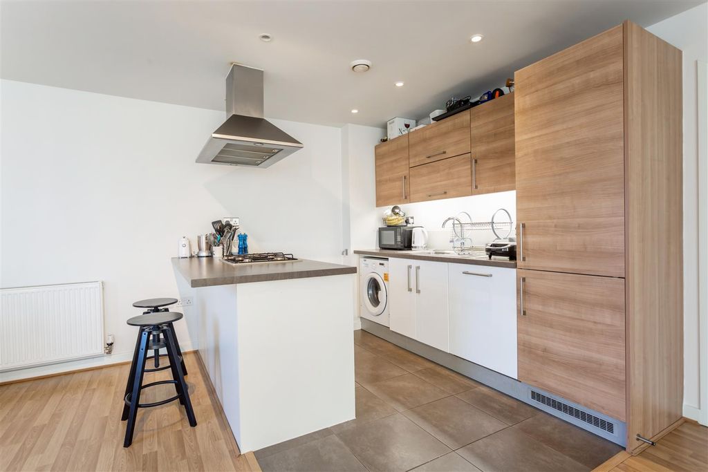 Property photo 2 of 12 Kitchen