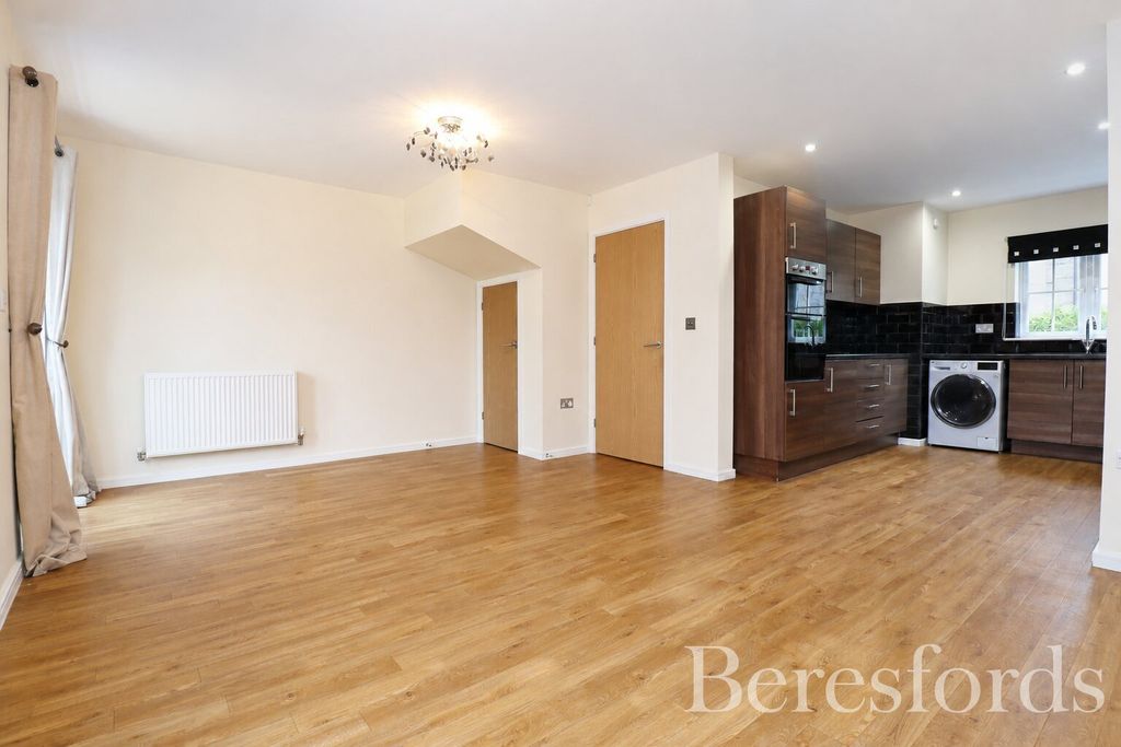 Property photo 2 of 14 Picture No. 32