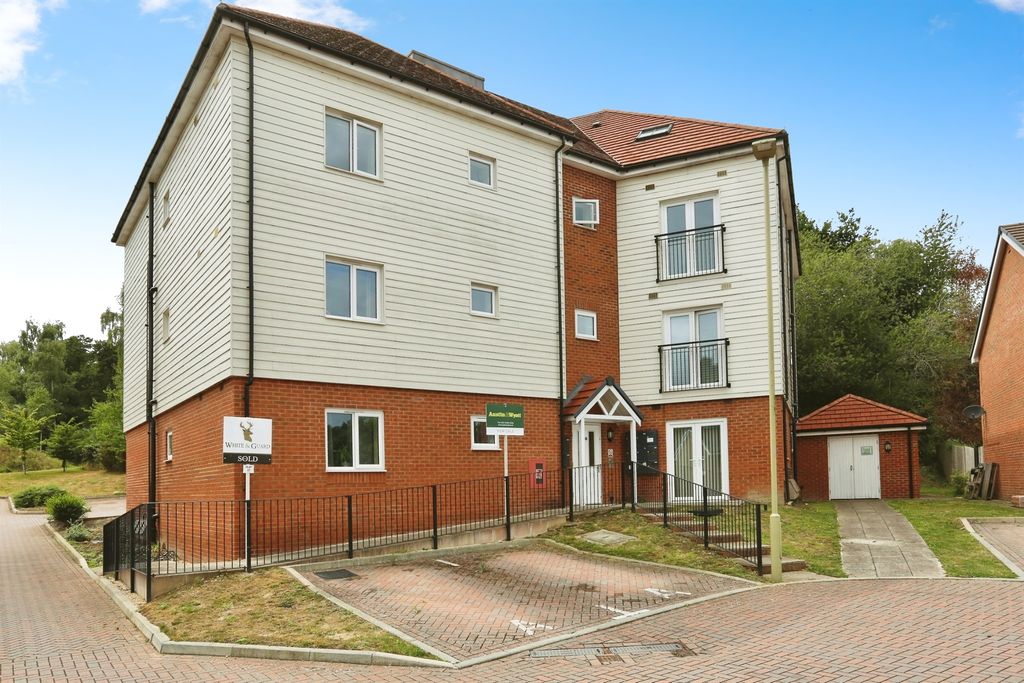 Property photo 1 of 15