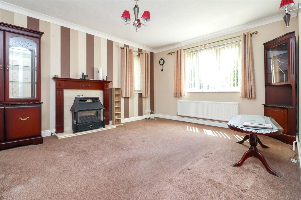 Property photo 2 of 14 Picture No. 01