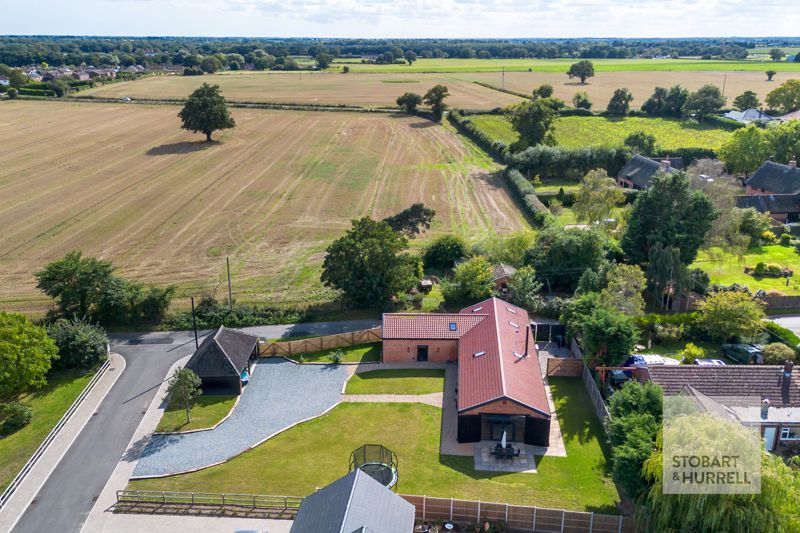 Property photo 1 of 30 Frontal Field Views