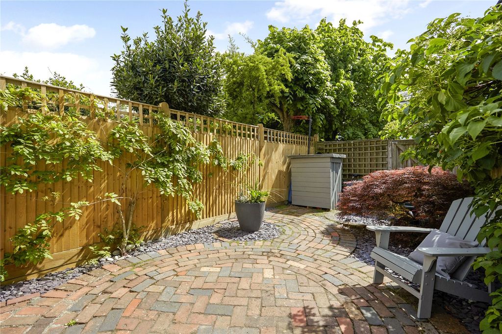 Property photo 2 of 12 Tun110386