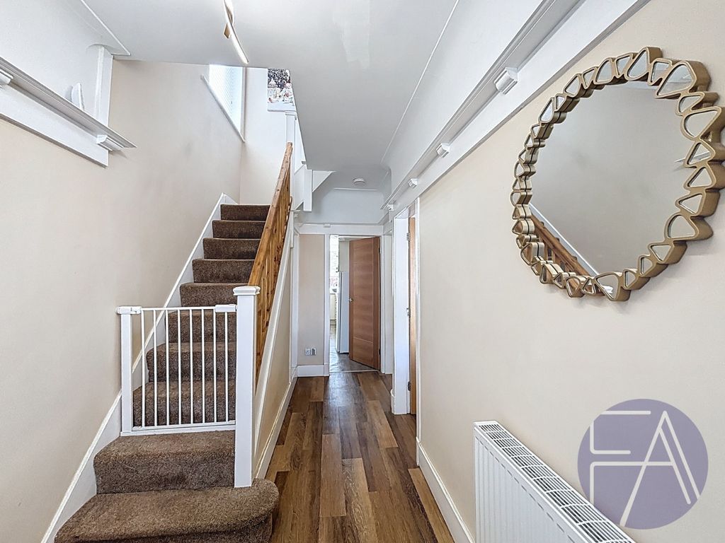 Property photo 2 of 26 5024791