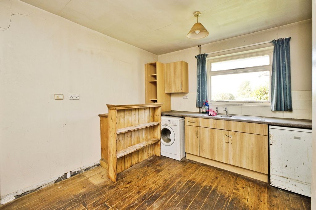 Property photo 3 of 17 Pbox-Img.Jpg