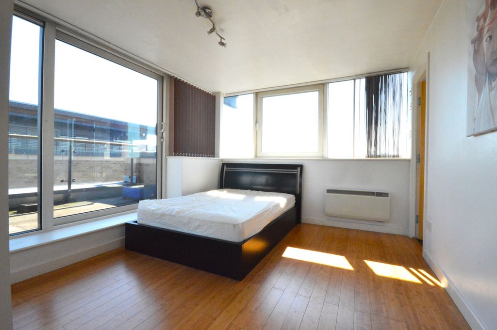 Property photo 2 of 14 Gallery