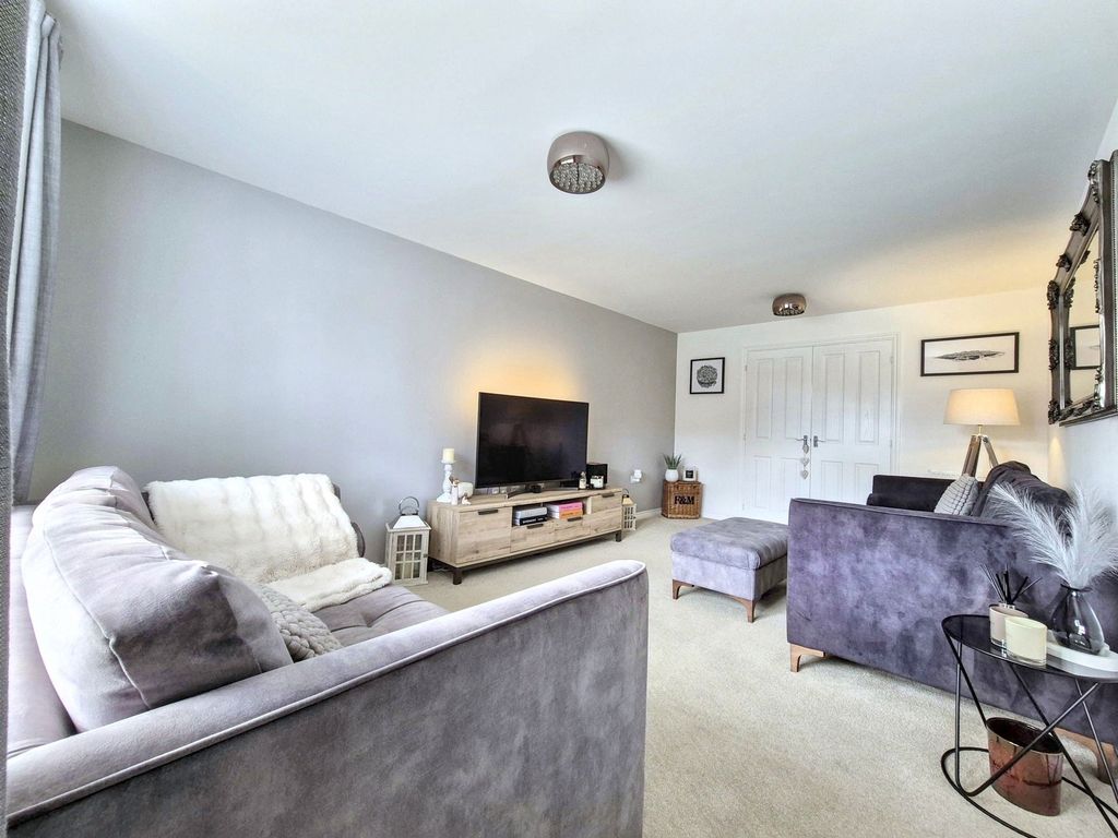 Property photo 2 of 36