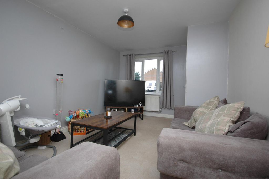 Property photo 2 of 9 Living Room