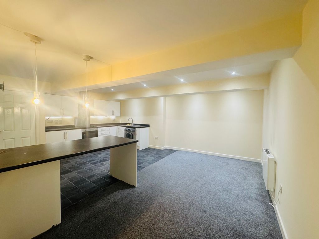 Property photo 2 of 6 Living Room