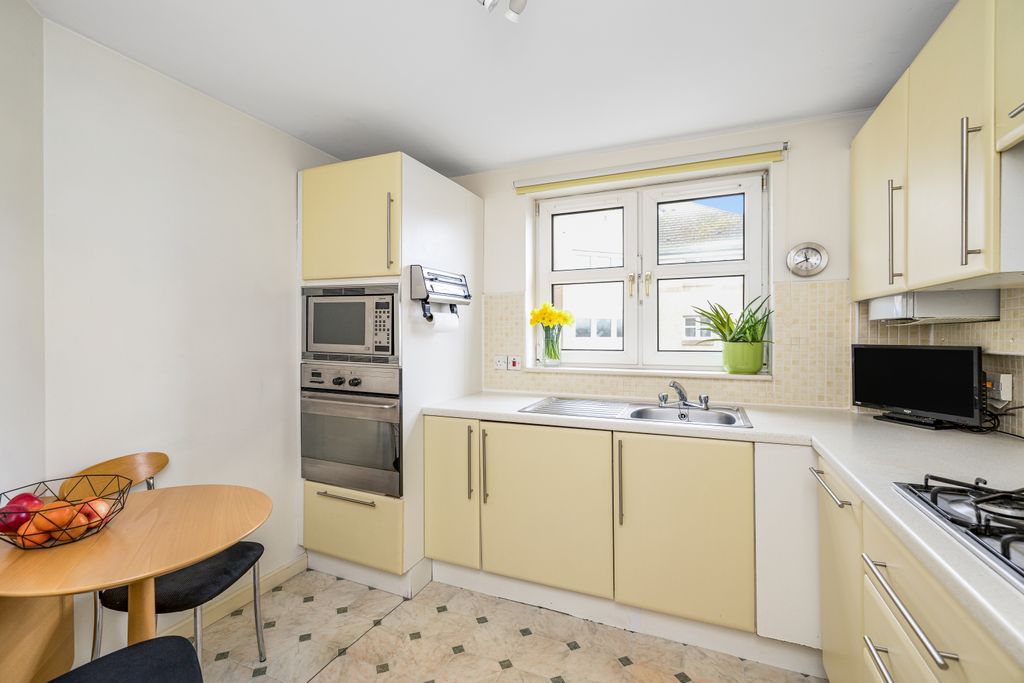 Property photo 2 of 19 Property Image 2