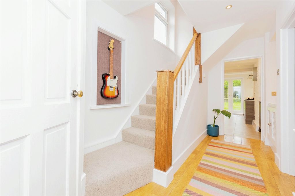 Property photo 2 of 18 Photography