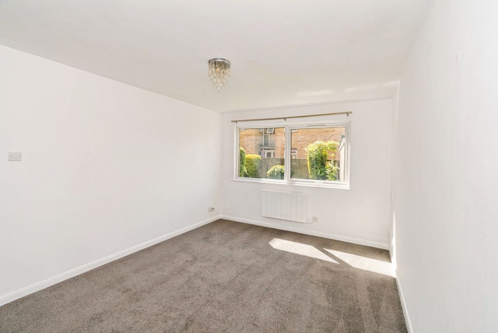 Property photo 3 of 15 Pbox-Img.Jpg