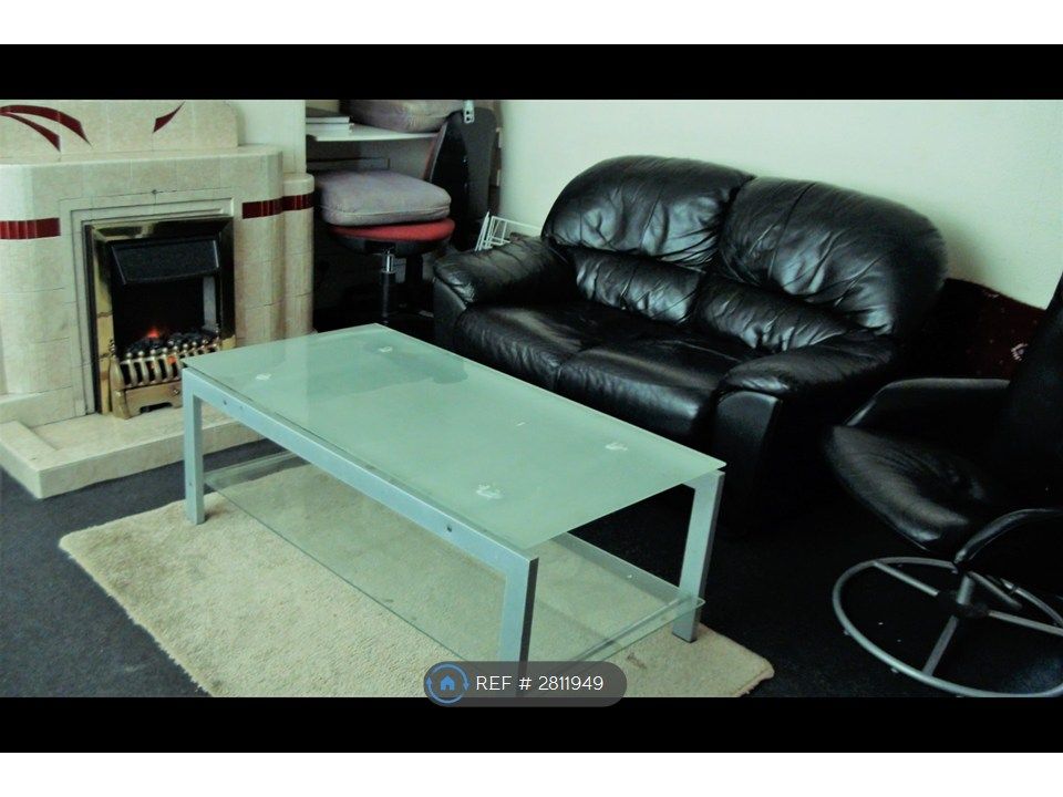 Property photo 2 of 12 Lounge With Fire