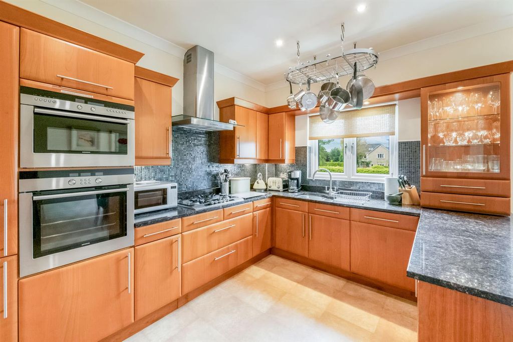 Additional image 13 of 4 bed detached bungalow for sale6 Dollarbeg Park, Dollar FK14