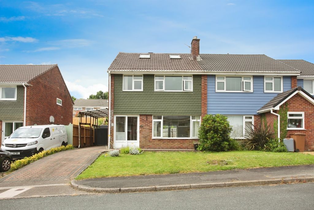 Property photo 1 of 18