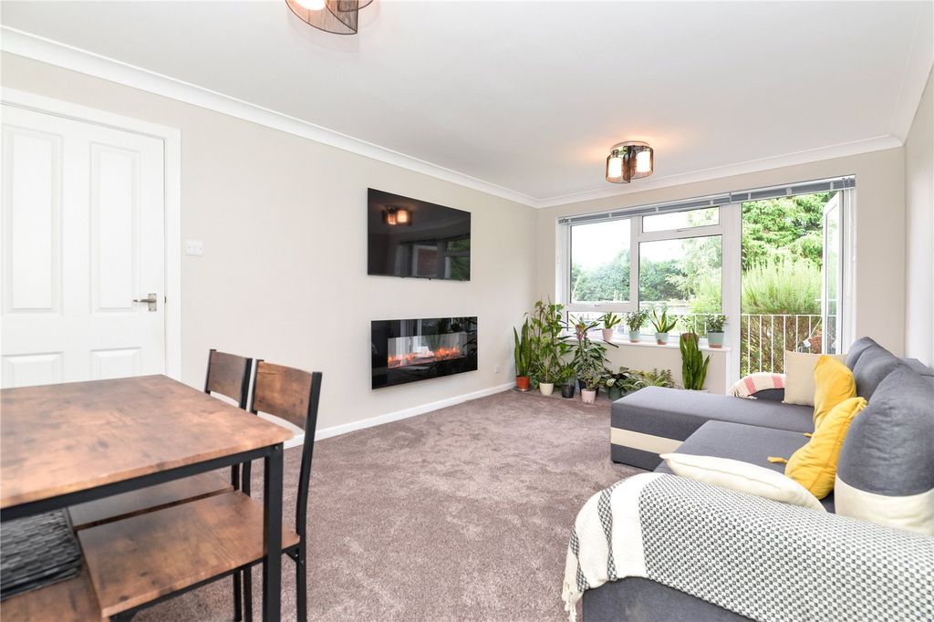 Property photo 2 of 17 Picture No. 04