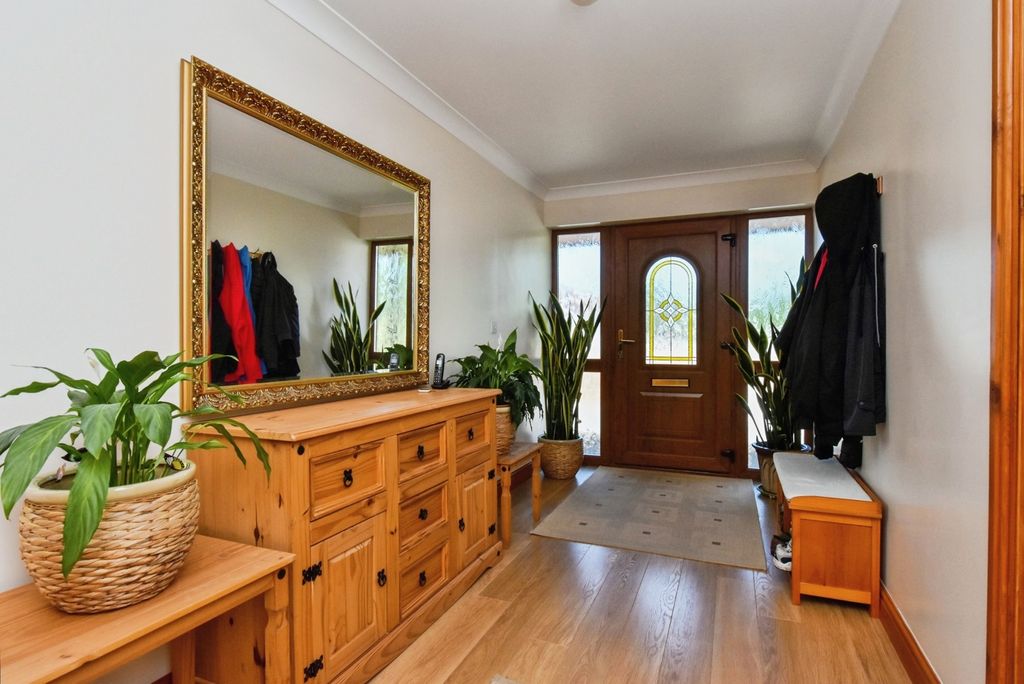 Property photo 2 of 20 Photo