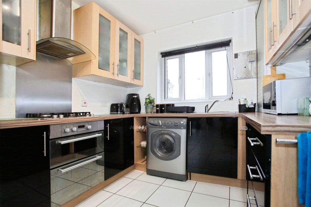 Property photo 3 of 18