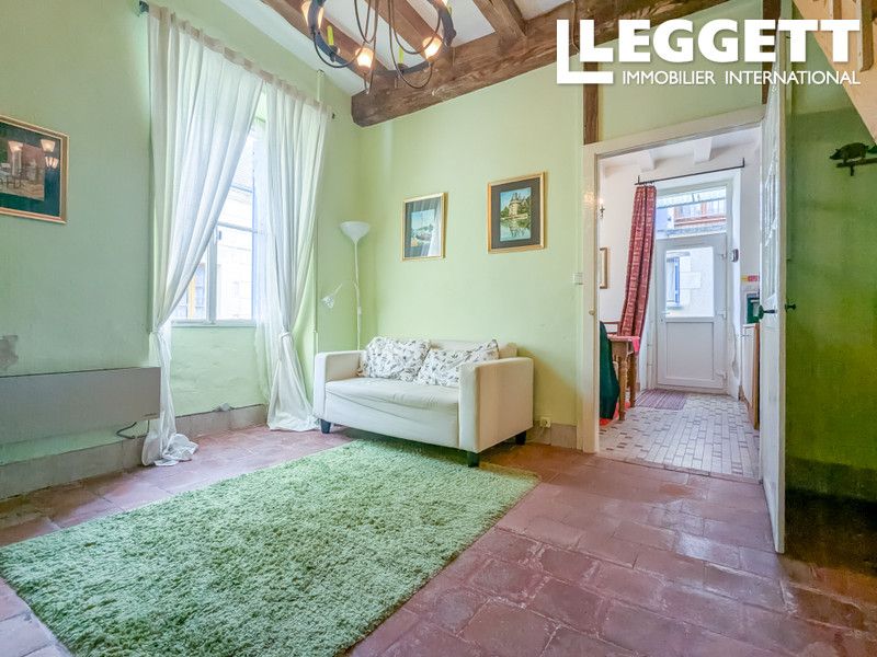 Property photo 3 of 10