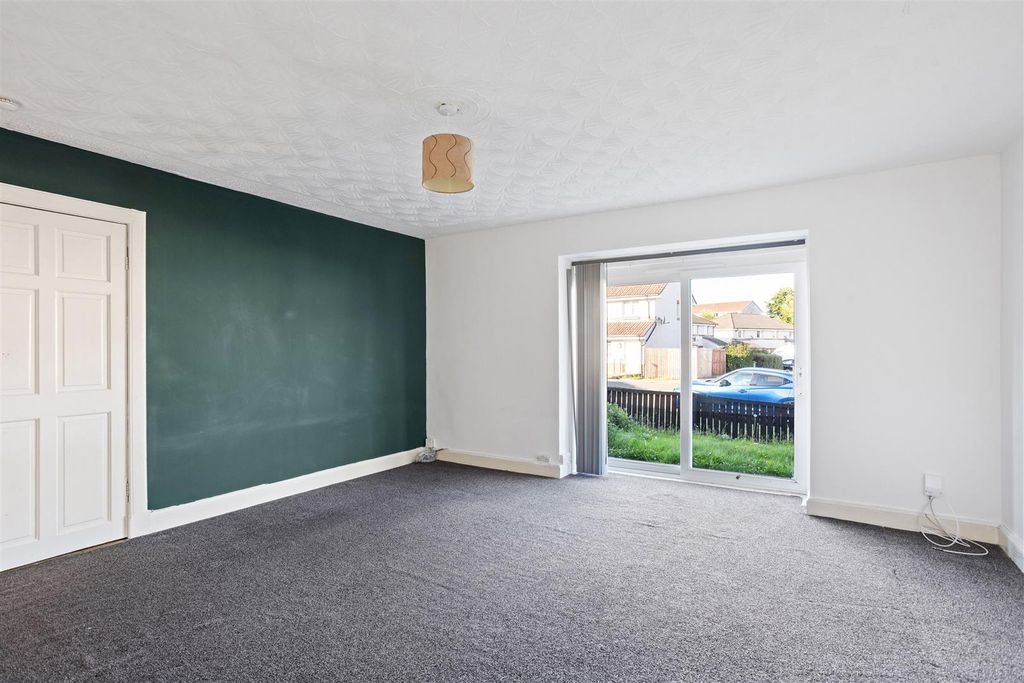 Property photo 2 of 25 4.Jpg