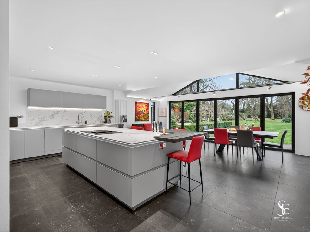 Property photo 2 of 39 Kitchen