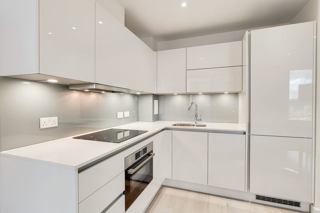 Property photo 2 of 12 3_Studio-3