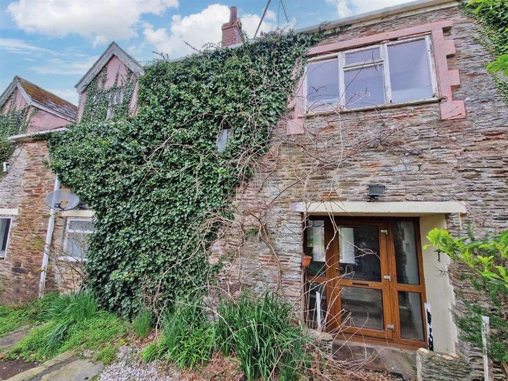 Property photo 1 of 5
