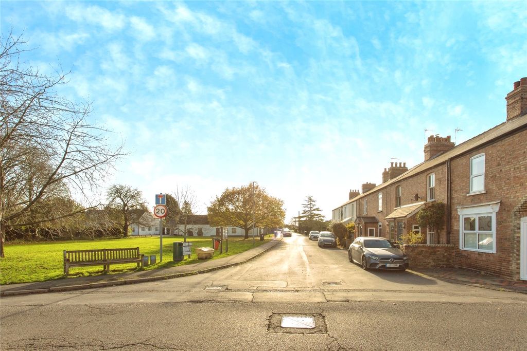 Property photo 2 of 22 Picture No. 30