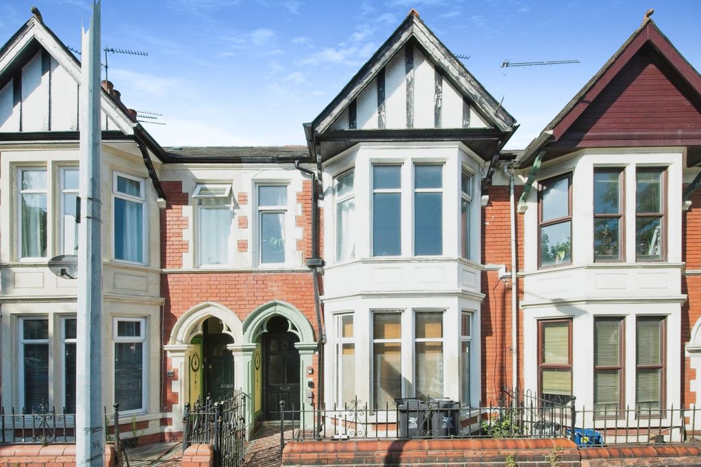 Property photo 1 of 12