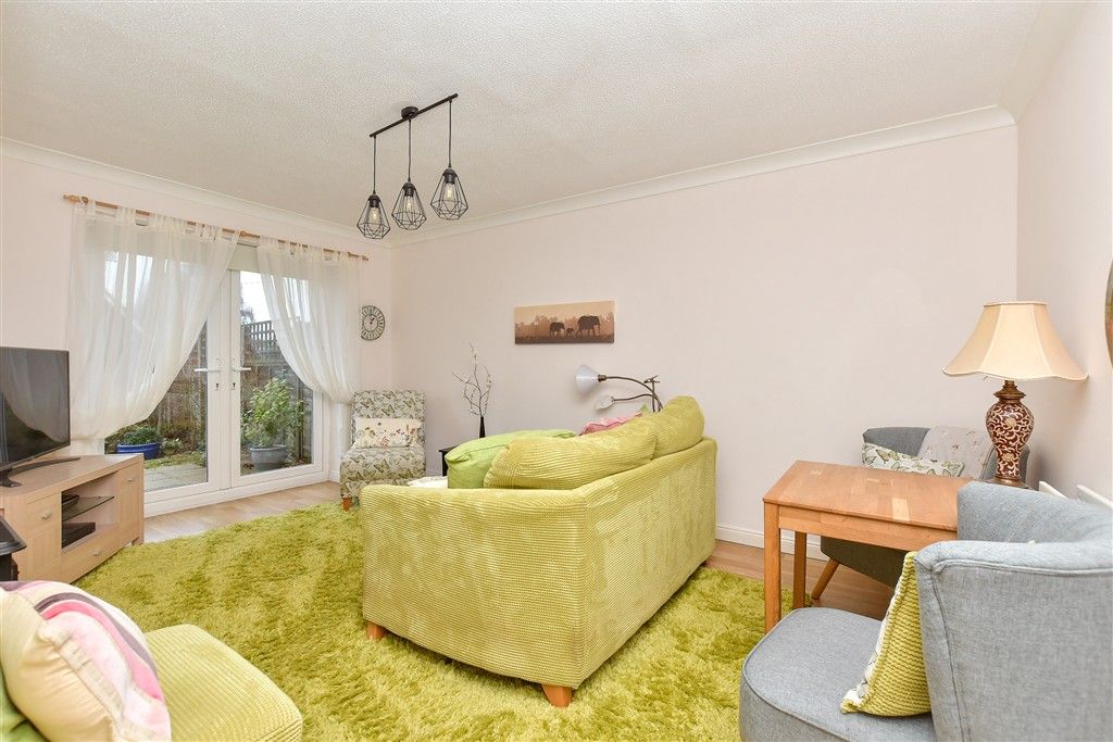 Property photo 3 of 7 Lounge/Diner