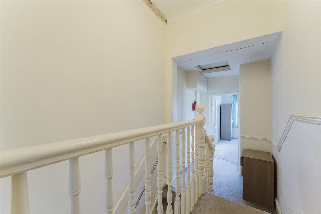 Property photo 2 of 8 49 Seward Landing.Jpg