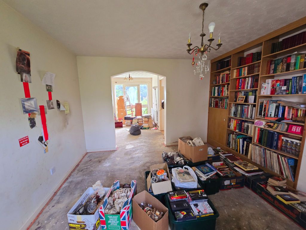 Property photo 3 of 12 Photograph 3