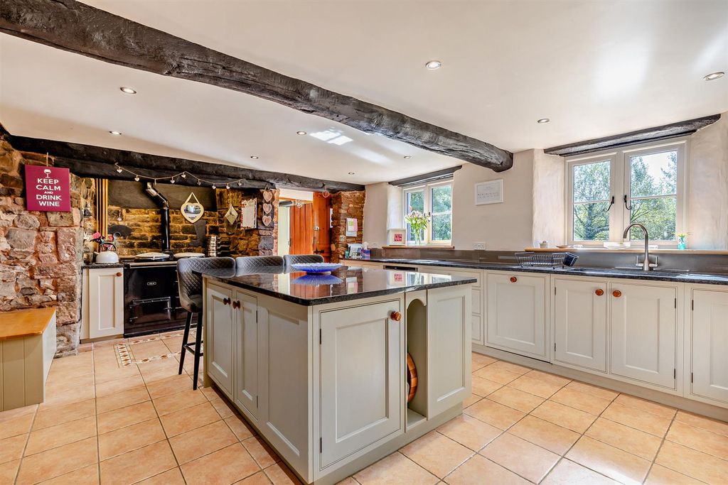 Property photo 2 of 46 Kitchen