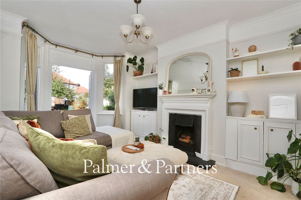 Property photo 3 of 33 Picture No. 04