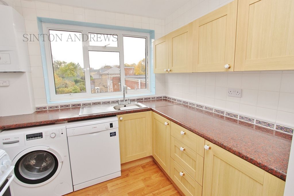 Property photo 3 of 10 Photo 4