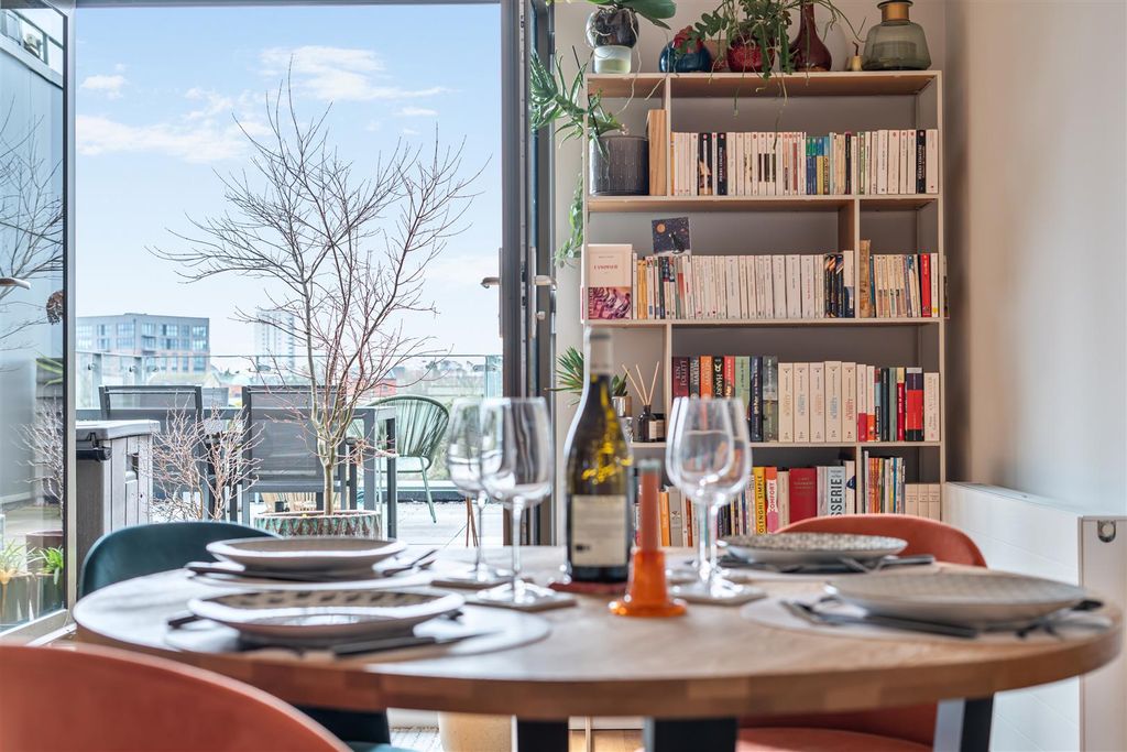 Property photo 2 of 22 1407344-4-698498072E573.Jpg