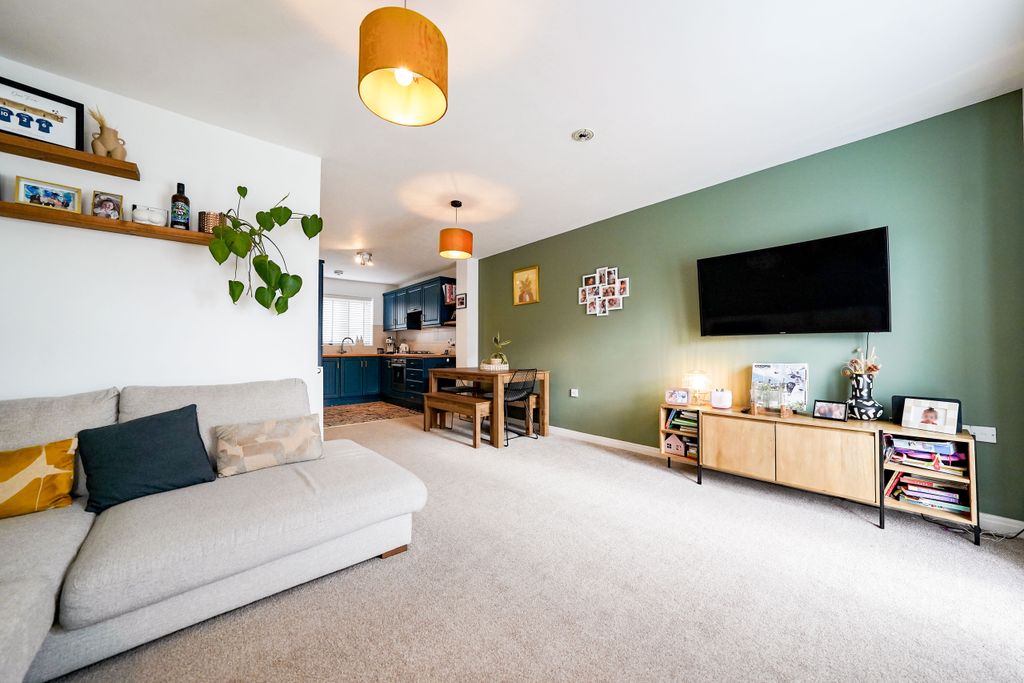 Property photo 3 of 21 Dsc04510