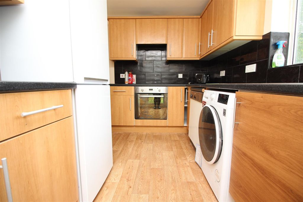 Property photo 2 of 10 Picture 2