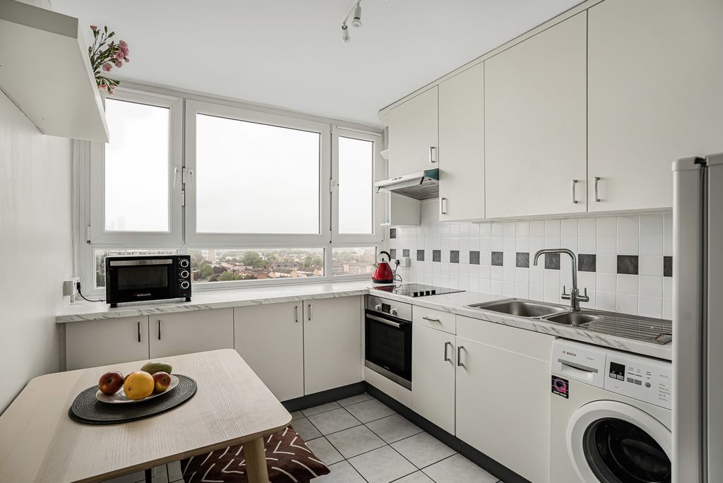 Property photo 2 of 16 Kitchen