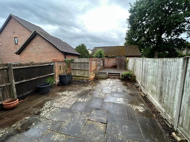 Property photo 2 of 10 Gdn.Jpg